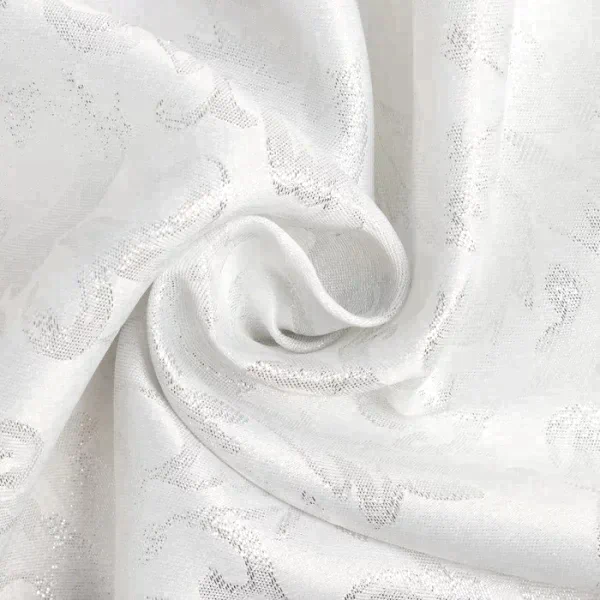 Скатерть Этель "Venzel" цв.серебро, 142*220 +/-3 см, 115 ±10 гр,100%