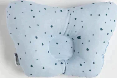 Подушка анатомическая "Крошка Я " Light blue, 26х22 см, 100% хлопок
